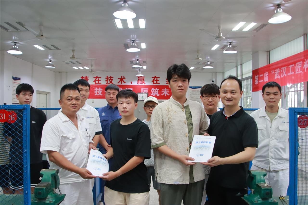 1760334477376697.png 微信图片_20250822141905.png